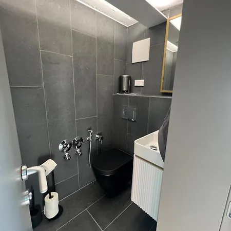 Penthouse Mit Innenpool, Sauna Und Fitnessraum Apartament *