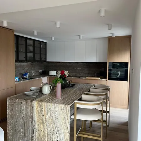 Apartmán Penthouse Mit Innenpool, Sauna Und Fitnessraum *